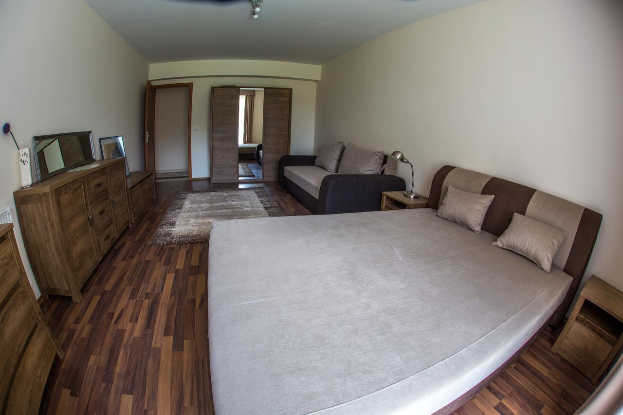 Aqua Line Apartmanhaz ไฮจ์ดุสโซบอสโล ภายนอก รูปภาพ