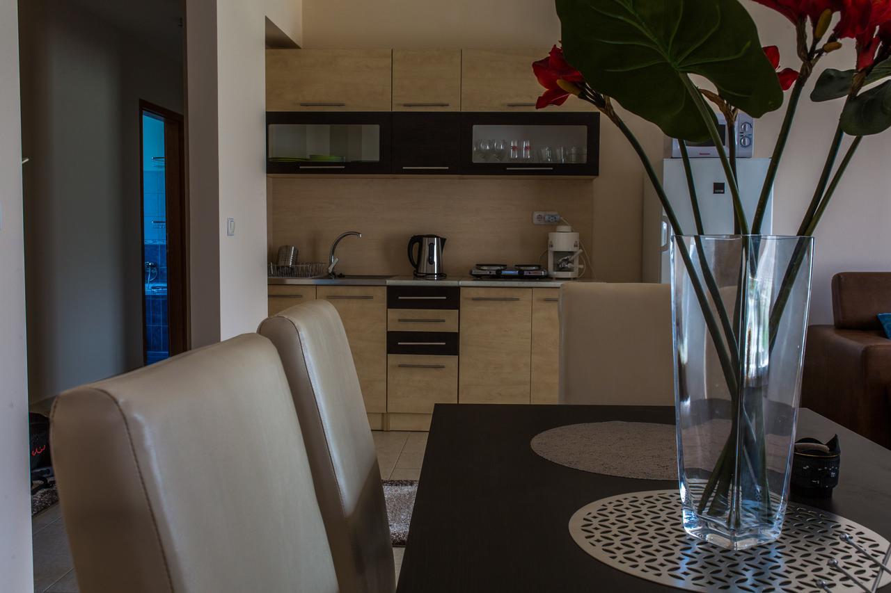 Aqua Line Apartmanhaz ไฮจ์ดุสโซบอสโล ภายนอก รูปภาพ
